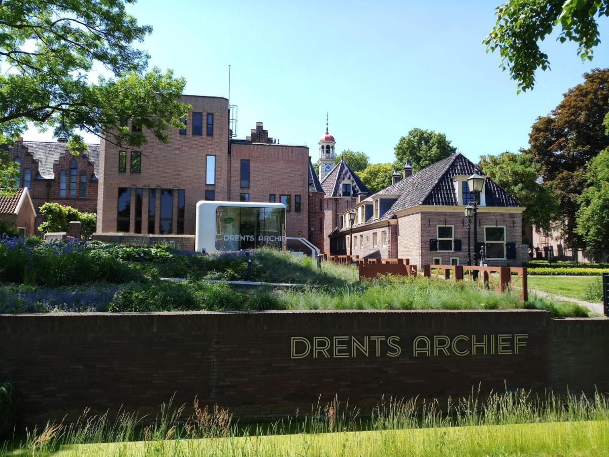B&B De Notaris Assen Bagian luar foto